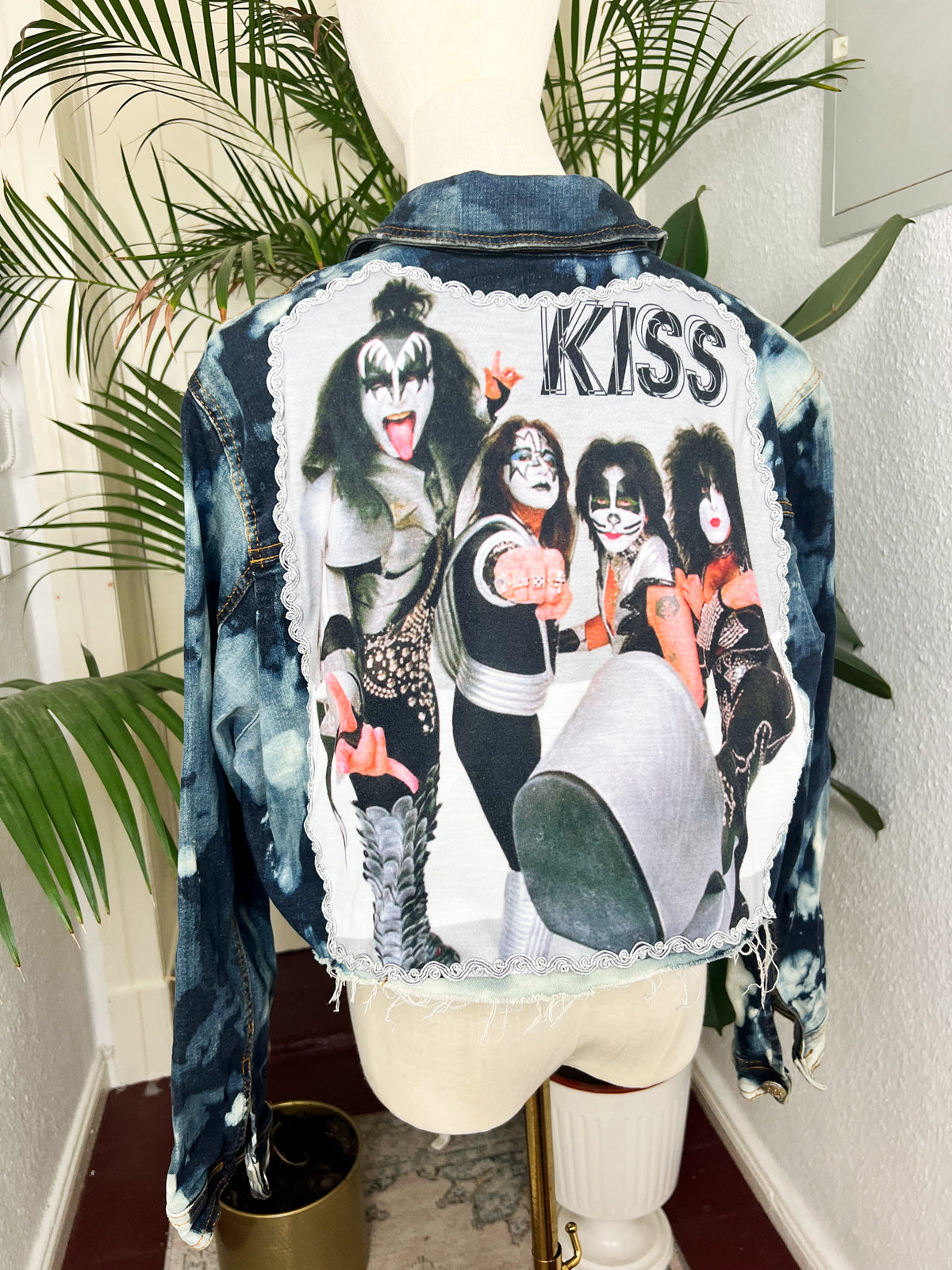 Kiss me