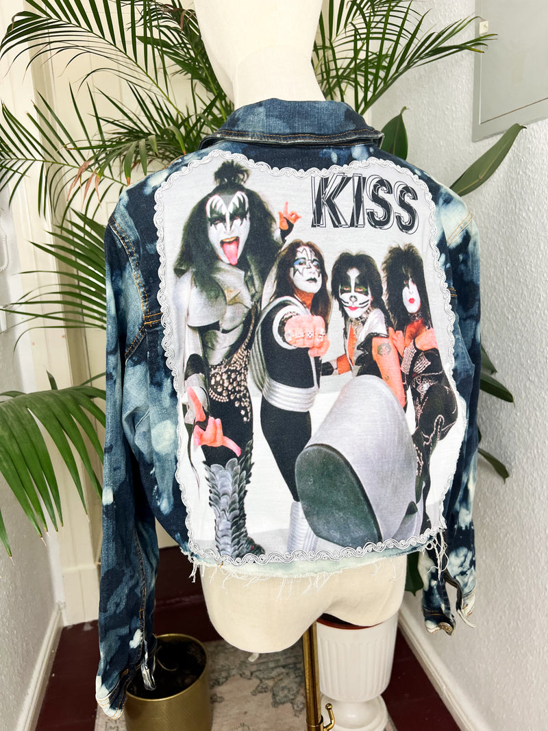 Kiss me