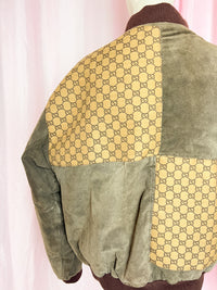 she is a 70ties Babe