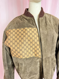 she is a 70ties Babe