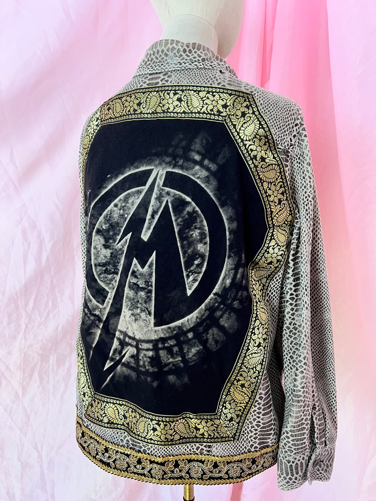 M stands for metal