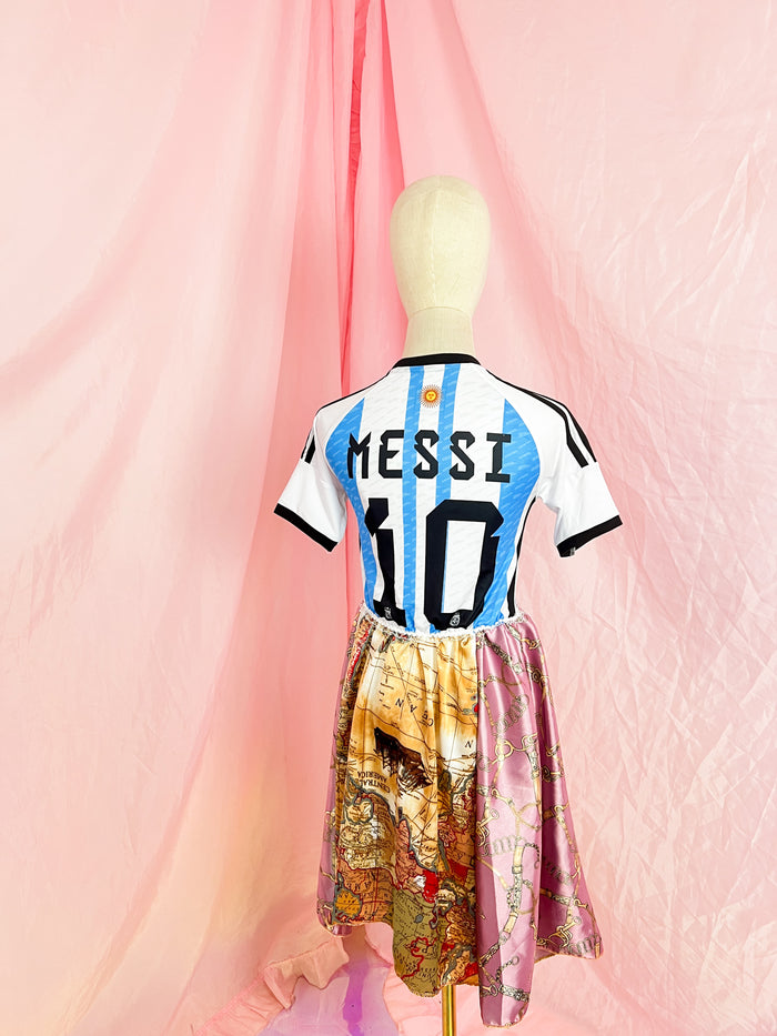Don‘t mess around upcycling dress