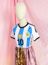Don‘t mess around upcycling dress
