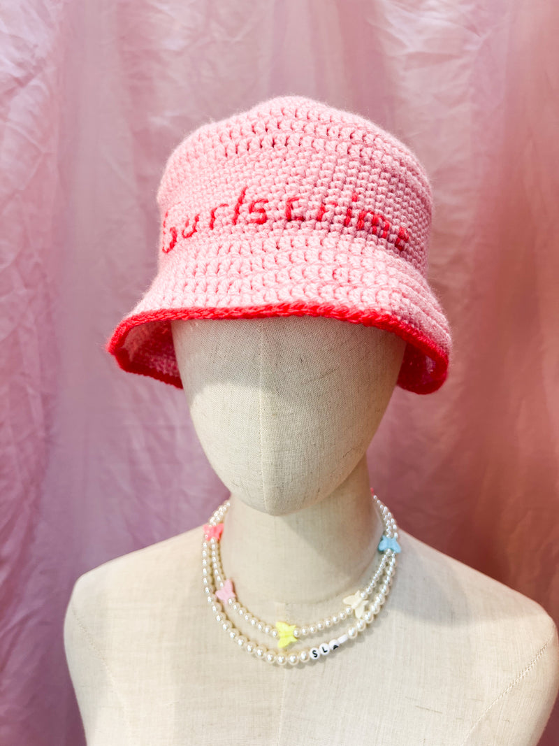 pink/red Gurlscrime bucket hat