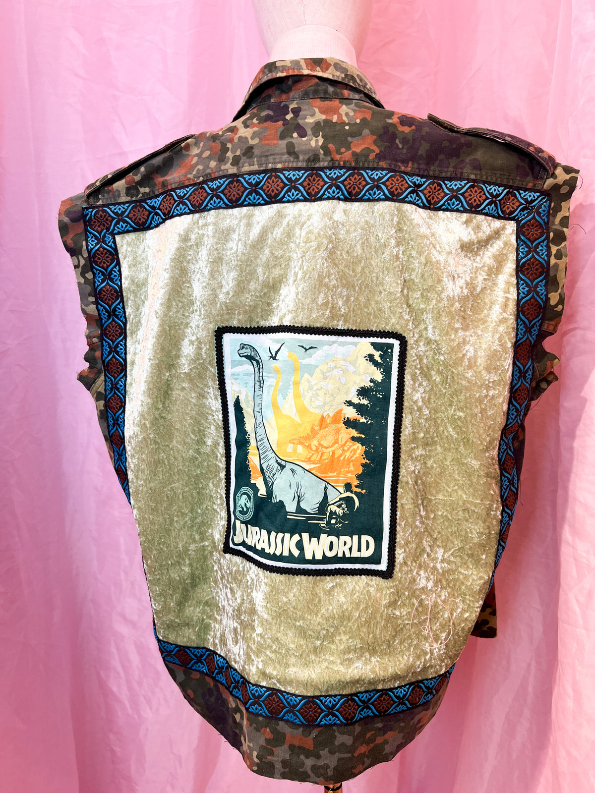 Jurassic fun vest