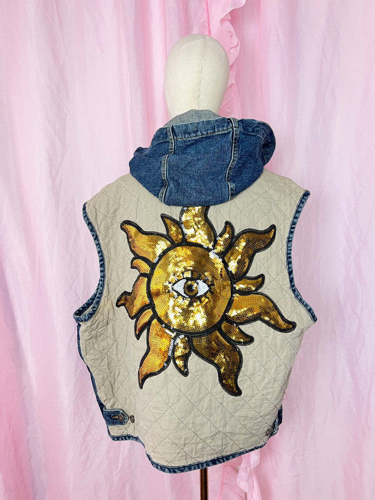 cool gurls wear vests