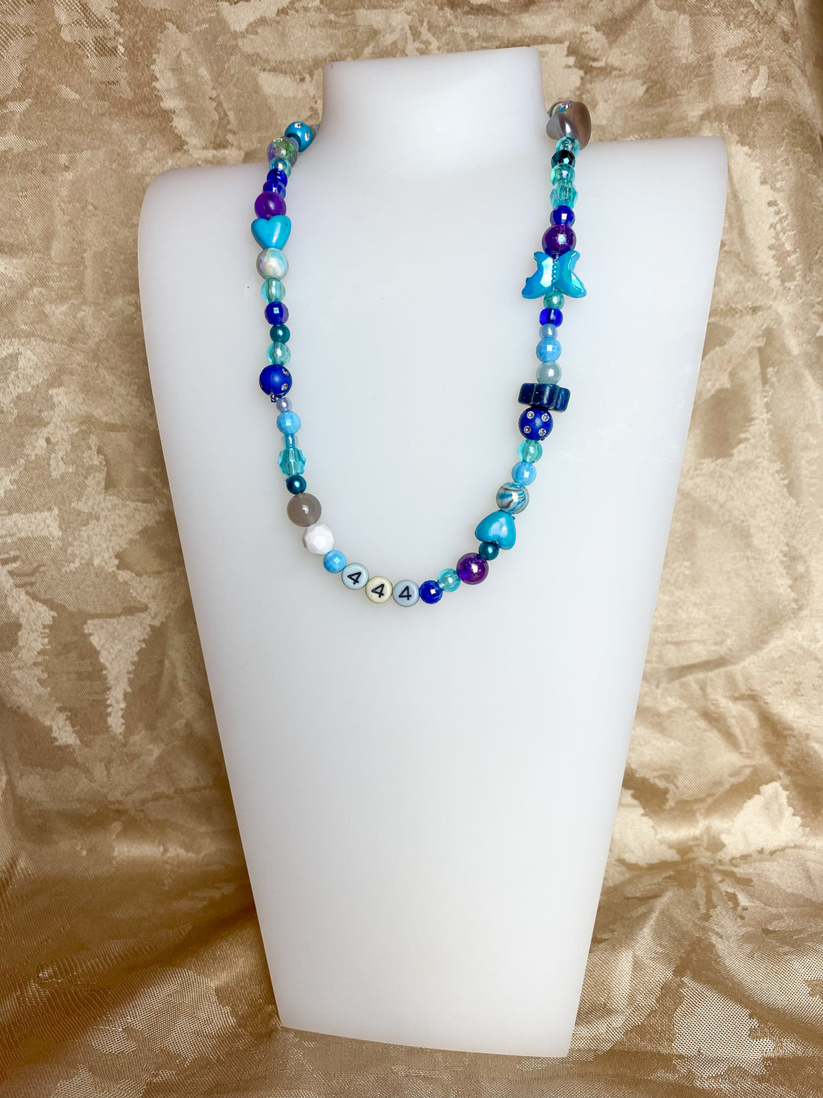 blue 444 candy choker